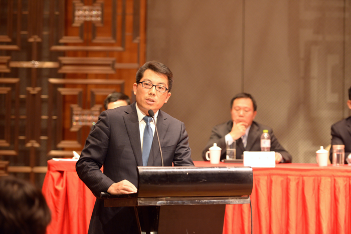 1526372159532043.jpg 魏國強-生活照2-公司員工代表發言.jpg